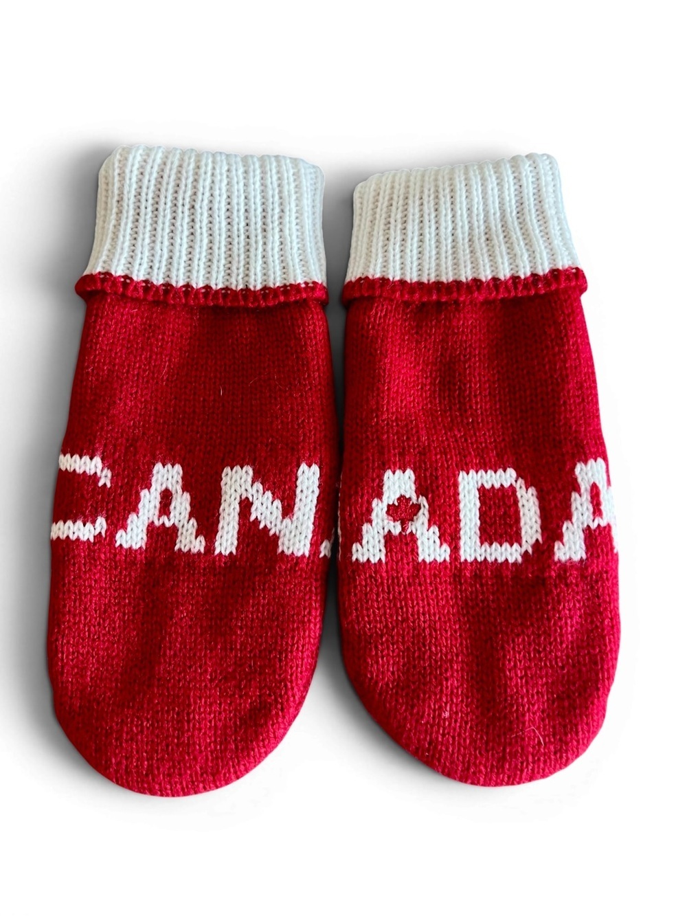 CANADA Kids Mittens 🇨🇦 Red Knit Gloves S/M | Classic Canadiana Souvenir | 2017